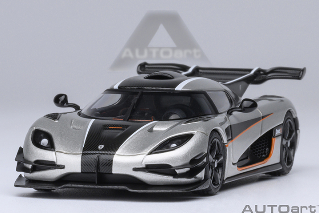 20042 1/64 KOENIGSEGG ONE : 1 (MOON GREY/CARBON BLACK /ORANGE ACCENTS)