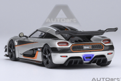 20042 1/64 KOENIGSEGG ONE : 1 (MOON GREY/CARBON BLACK /ORANGE ACCENTS)