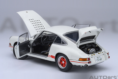 78026 1/18 PORSCHE 911 CARRERA 2.7 RS CIRCUIT WOLF