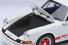 78026 1/18 PORSCHE 911 CARRERA 2.7 RS CIRCUIT WOLF