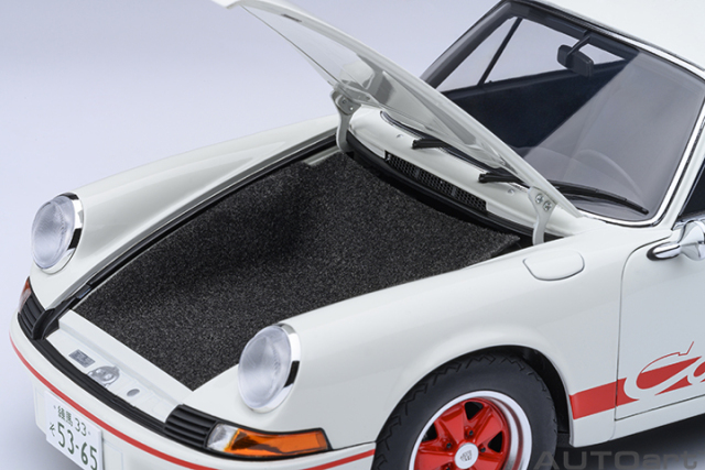 78026 1/18 PORSCHE 911 CARRERA 2.7 RS CIRCUIT WOLF