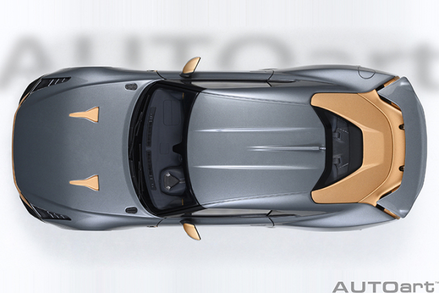 77510 1/18 NISSAN GT-R50 BY ITALDESIGN GOODWOOD VERSION (LIQUID KINETIC GREY / ENERGETIC SIGMA GOLD)