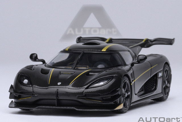 20043 1/64 KOENIGSEGG ONE : 1 (CLEAR CARBON FIBER/GOLD STRIPES)