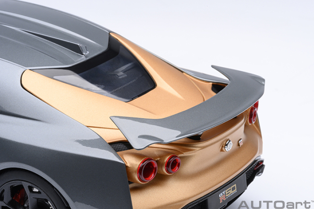 77510 1/18 NISSAN GT-R50 BY ITALDESIGN GOODWOOD VERSION (LIQUID KINETIC GREY / ENERGETIC SIGMA GOLD)