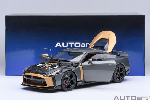 77510 1/18 NISSAN GT-R50 BY ITALDESIGN GOODWOOD VERSION (LIQUID KINETIC GREY / ENERGETIC SIGMA GOLD)