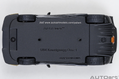 20043 1/64 KOENIGSEGG ONE : 1 (CLEAR CARBON FIBER/GOLD STRIPES)