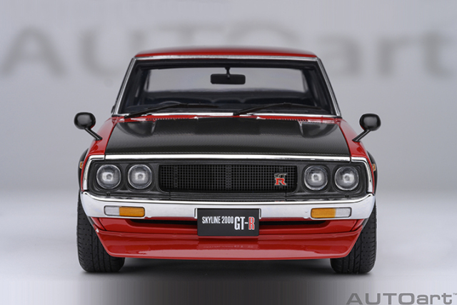 77479 1/18 NISSAN SKYLINE 2000 GT-R (KPGC110) TUNED VERSION (CARBON FIBER BONNET) (RED)