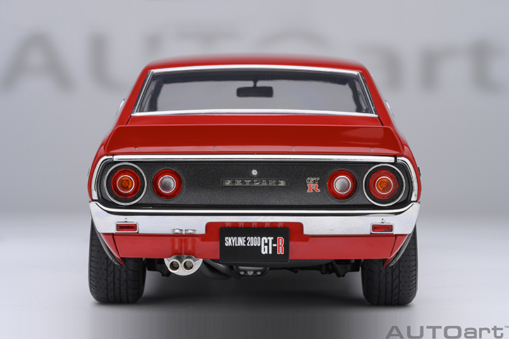 77479 1/18 NISSAN SKYLINE 2000 GT-R (KPGC110) TUNED VERSION