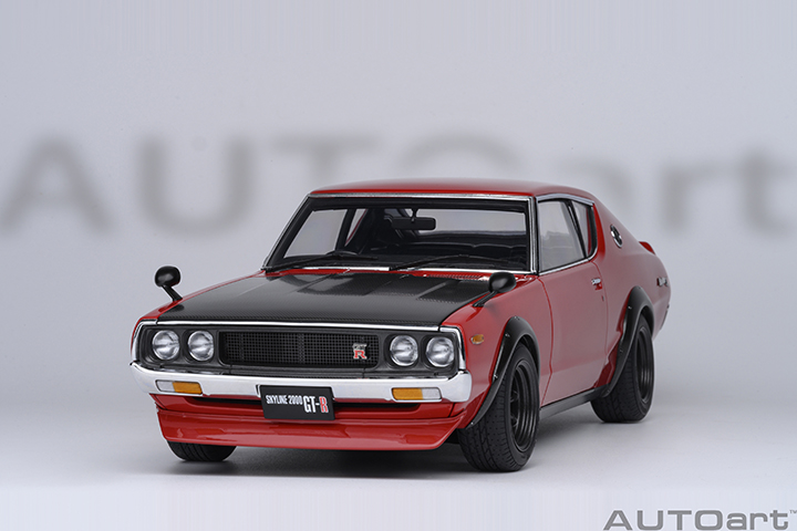 77479 1/18 NISSAN SKYLINE 2000 GT-R (KPGC110) TUNED VERSION