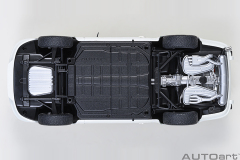 78031 1/18 PORSCHE 911 CARRERA 2.7 RS (GRAND PRIX WHITE/GREEN STRIPES)