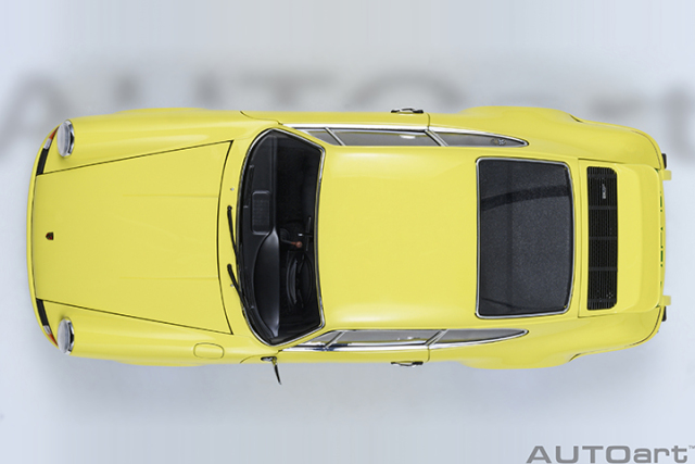 78033 1/18 PORSCHE 911 CARRERA 2.7 RS (LIGHT YELLOW/GREEN STRIPES)