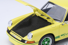 78033 1/18 PORSCHE 911 CARRERA 2.7 RS (LIGHT YELLOW/GREEN STRIPES)