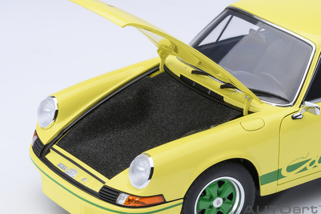 78033 1/18 PORSCHE 911 CARRERA 2.7 RS (LIGHT YELLOW/GREEN STRIPES)
