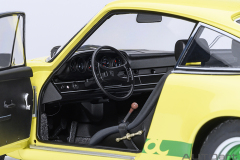 78033 1/18 PORSCHE 911 CARRERA 2.7 RS (LIGHT YELLOW/GREEN STRIPES)
