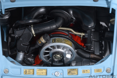 78032 1/18 PORSCHE 911 CARRERA 2.7 RS (GULF BLUE/BLACK STRIPES)