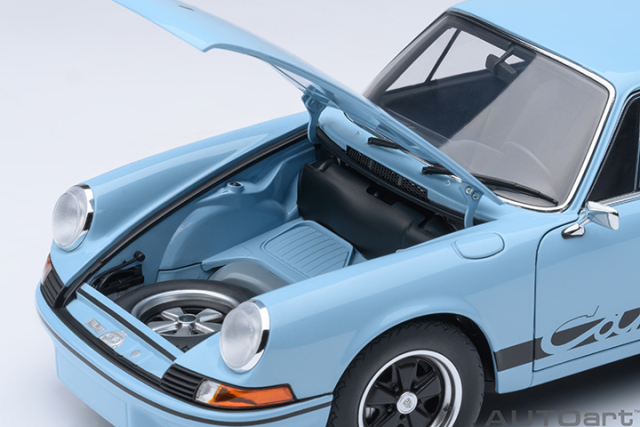 78032 1/18 PORSCHE 911 CARRERA 2.7 RS (GULF BLUE/BLACK STRIPES)
