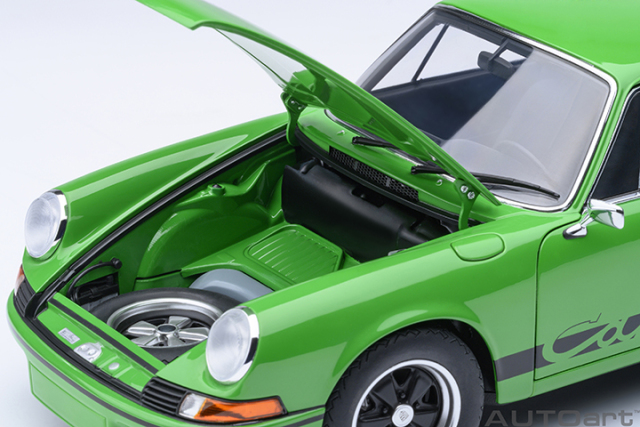 78034 1/18 PORSCHE 911 CARRERA 2.7 RS (VIPER GREEN/BLACK STRIPES)