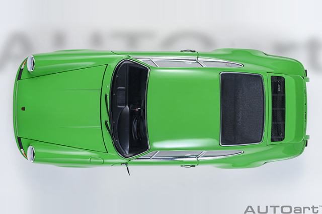 78034 1/18 PORSCHE 911 CARRERA 2.7 RS (VIPER GREEN/BLACK STRIPES)