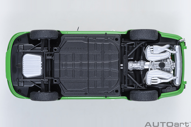 78034 1/18 PORSCHE 911 CARRERA 2.7 RS (VIPER GREEN/BLACK STRIPES)