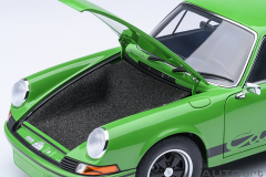 78034 1/18 PORSCHE 911 CARRERA 2.7 RS (VIPER GREEN/BLACK STRIPES)