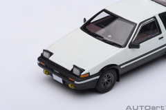 20031 1/64 TOYOTA SPRINTER TRUENO (AE86) "INITIAL D"