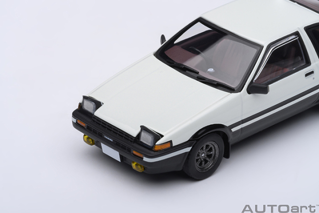 20031 1/64 TOYOTA SPRINTER TRUENO (AE86) "INITIAL D"