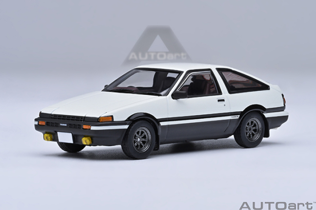 20031 1/64 TOYOTA SPRINTER TRUENO (AE86) "INITIAL D"