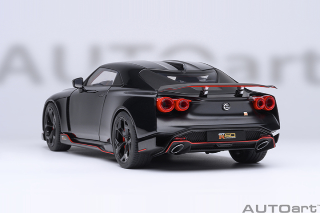 77513 1/18 NISSAN GT-R50 BY ITALDESIGN (BLACK / MATT BLACK)