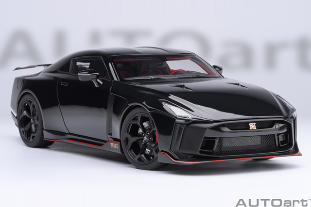 77513 1/18 NISSAN GT-R50 BY ITALDESIGN (BLACK / MATT BLACK)