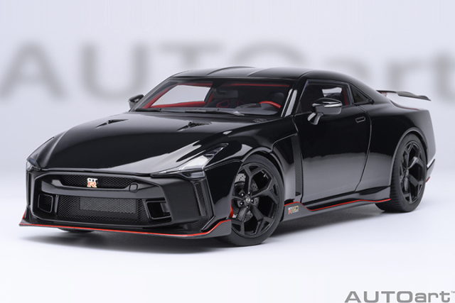 77513 1/18 NISSAN GT-R50 BY ITALDESIGN (BLACK / MATT BLACK)