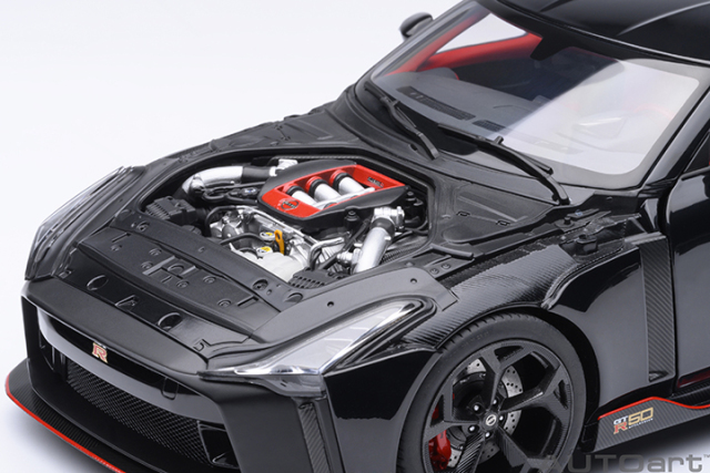 77513 1/18 NISSAN GT-R50 BY ITALDESIGN (BLACK / MATT BLACK)