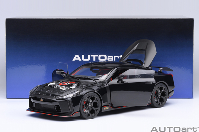 77513 1/18 NISSAN GT-R50 BY ITALDESIGN (BLACK / MATT BLACK)
