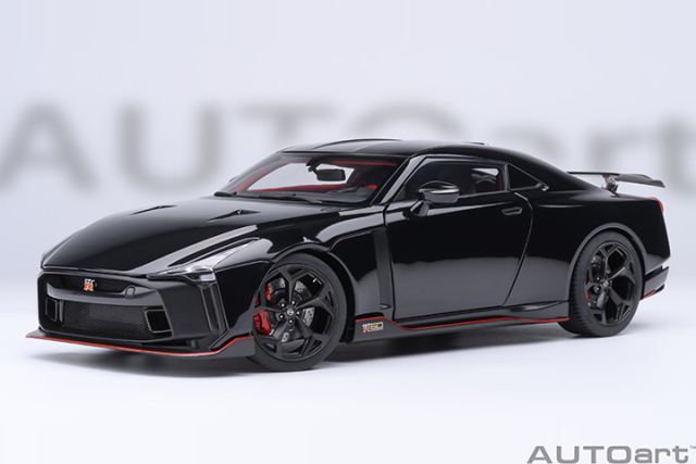 77513 1/18 NISSAN GT-R50 BY ITALDESIGN (BLACK / MATT BLACK)