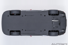 77514 1/18 NISSAN GT-R50 BY ITALDESIGN (METALLIC RED / GOLD)