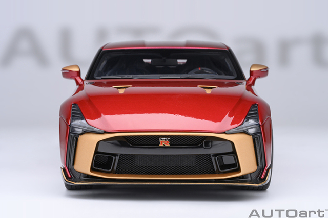 77514 1/18 NISSAN GT-R50 BY ITALDESIGN (METALLIC RED / GOLD)