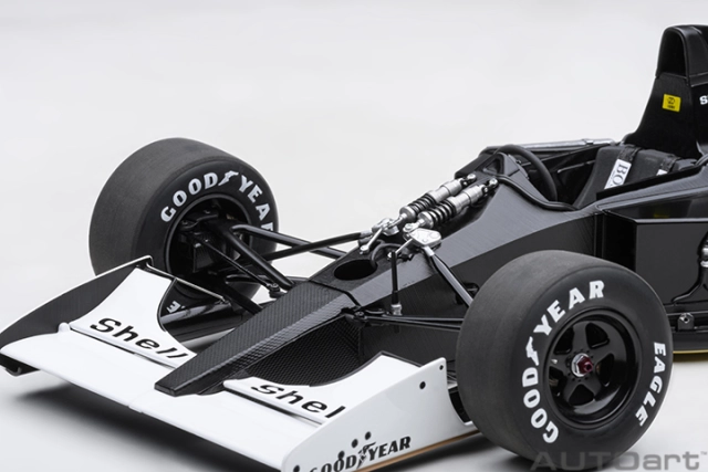 89150 1/18 McLAREN HONDA MP4/6 1991 A.SENNA #1 (WITHOUT McLAREN LOGO)