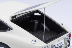 79546 1/18 TOYOTA 2000GT 1967 (WHITE)