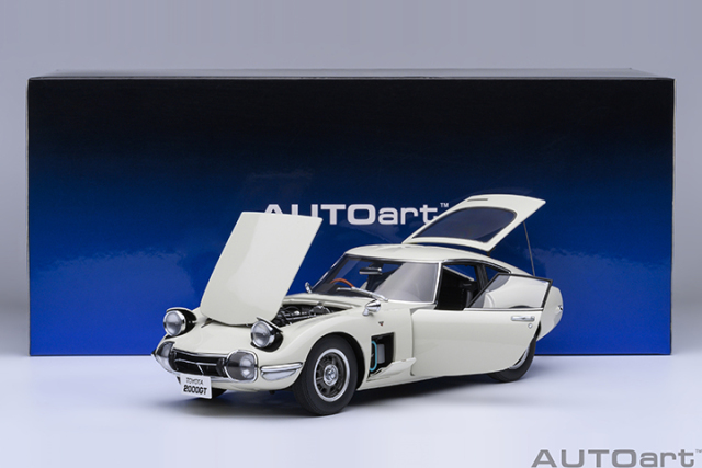 79546 1/18 TOYOTA 2000GT 1967 (WHITE)