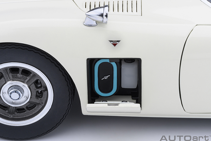79546 1/18 TOYOTA 2000GT 1967 (WHITE)