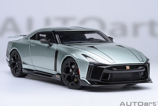 77512 1/18 NISSAN GT-R50 BY ITALDESIGN (METALLIC GREEN/BLACK)