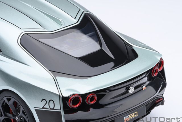 77512 1/18 NISSAN GT-R50 BY ITALDESIGN (METALLIC GREEN/BLACK)