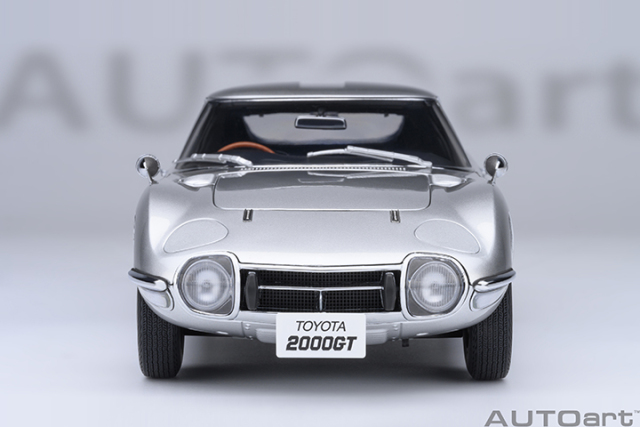 79548 1/18 TOYOTA 2000GT 1967 (SILVER)