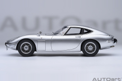79548 1/18 TOYOTA 2000GT 1967 (SILVER)