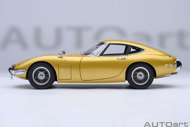 79549 1/18 TOYOTA 2000GT 1967 (GOLD)
