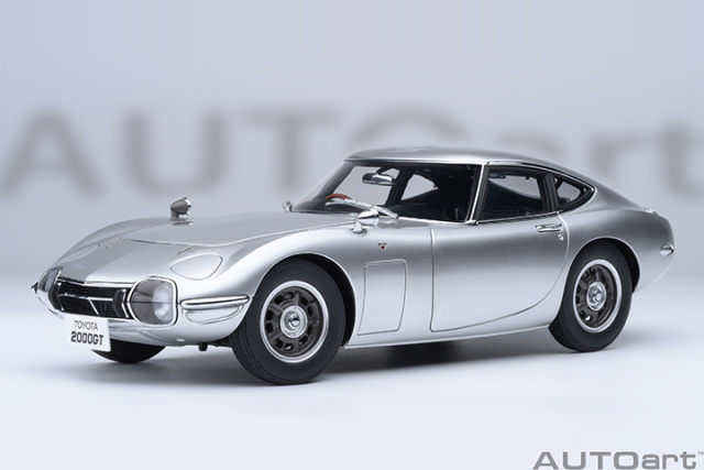 79548 1/18 TOYOTA 2000GT 1967 (SILVER)