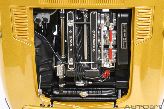 79549 1/18 TOYOTA 2000GT 1967 (GOLD)