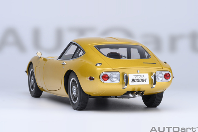 79549 1/18 TOYOTA 2000GT 1967 (GOLD)
