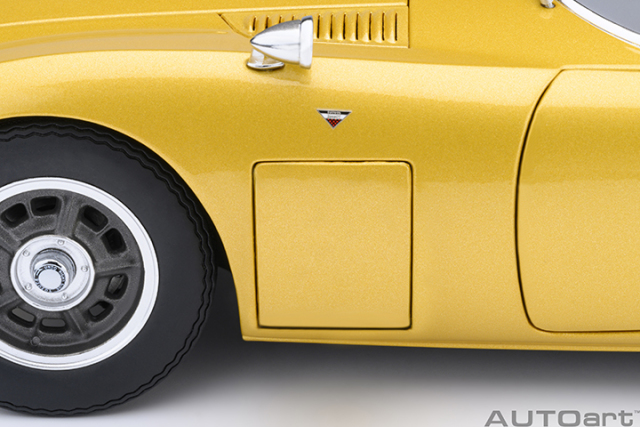 79549 1/18 TOYOTA 2000GT 1967 (GOLD)