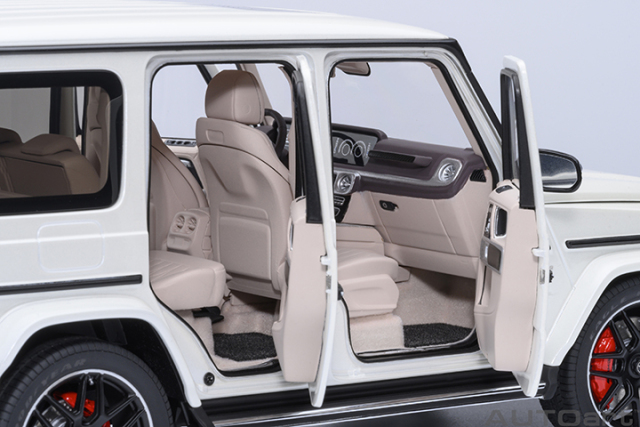 76356 1/18 MERCEDES-AMG G63 2019（DESIGNO BRILLIANT WHITE METALLIC)
