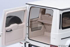 76356 1/18 MERCEDES-AMG G63 2019（DESIGNO BRILLIANT WHITE METALLIC)